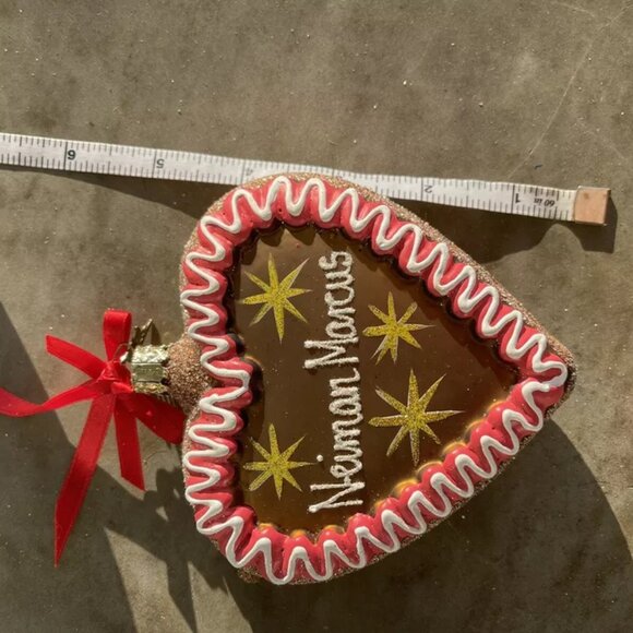 NEIMAN MARCUS Christmas Collectible 2010 GLASS ORNAMENT Tree Decoration - Picture 6 of 16